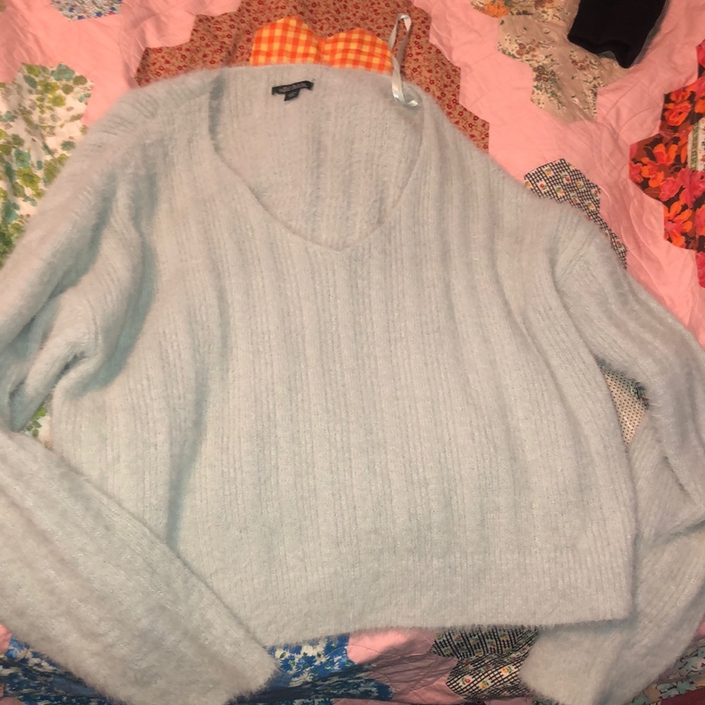 Cute crop sweater